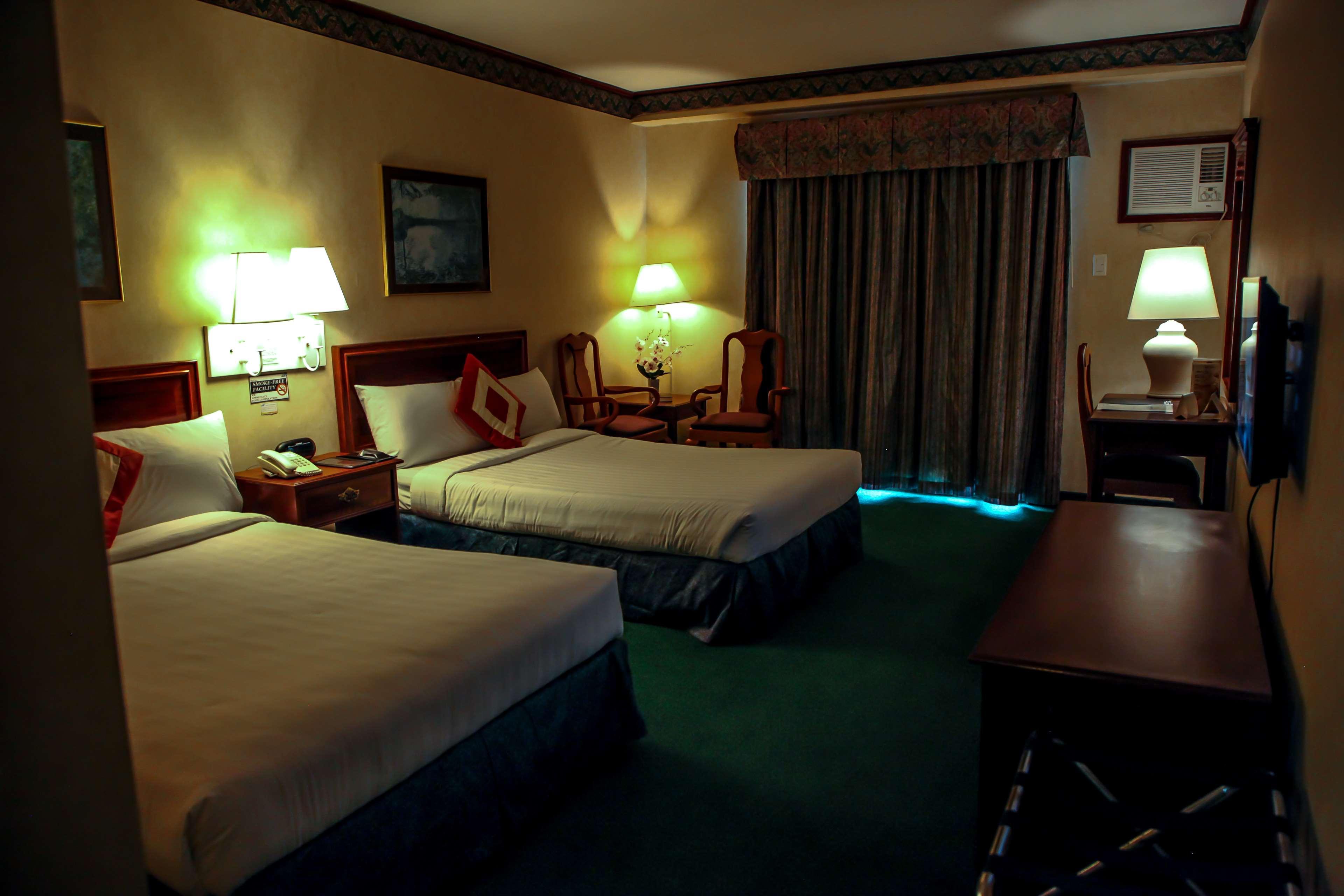 Days Hotel Tagaytay تاجيتاي المظهر الخارجي الصورة