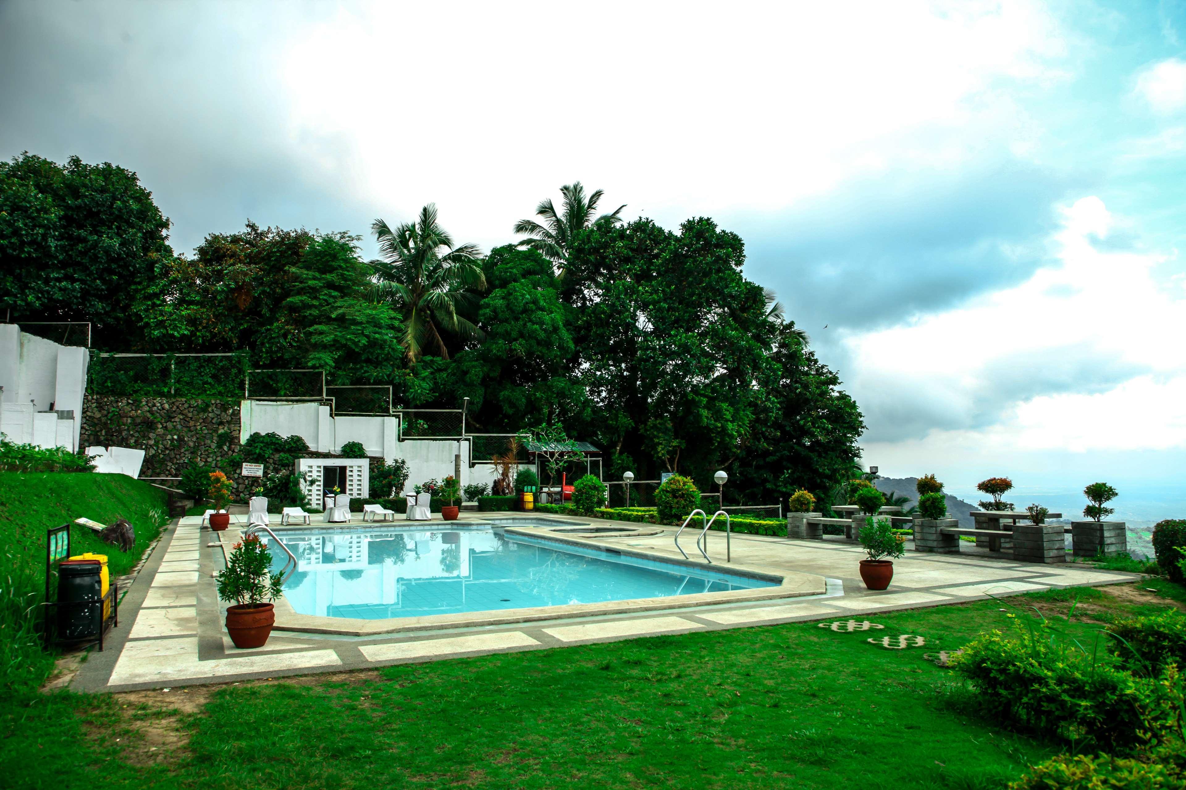 Days Hotel Tagaytay تاجيتاي المظهر الخارجي الصورة