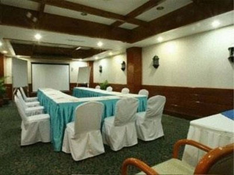 Days Hotel Tagaytay تاجيتاي المظهر الخارجي الصورة