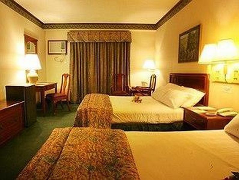 Days Hotel Tagaytay تاجيتاي المظهر الخارجي الصورة