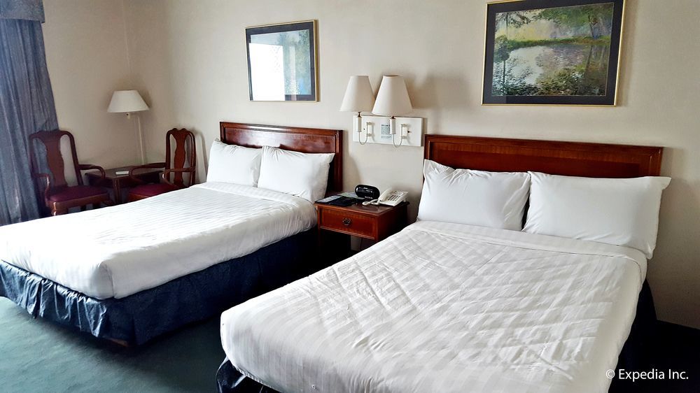 Days Hotel Tagaytay تاجيتاي المظهر الخارجي الصورة